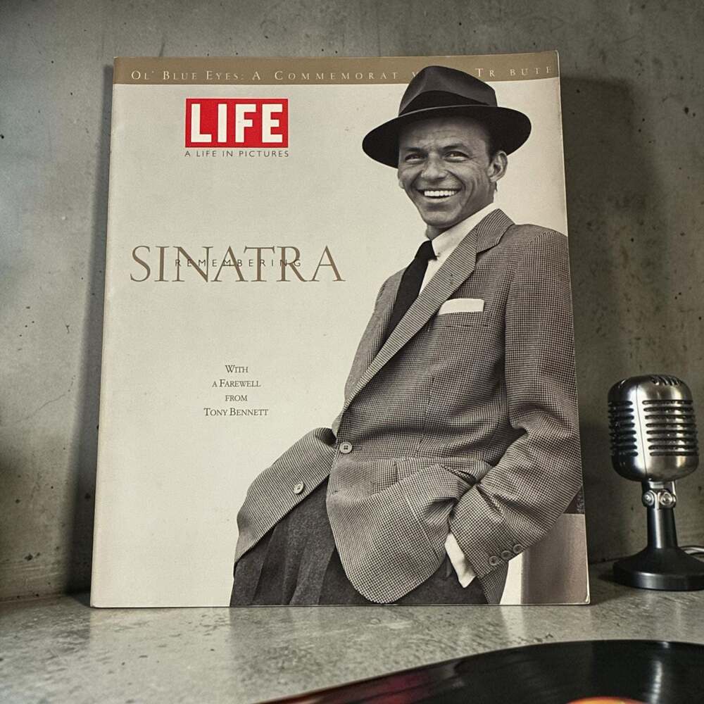 LIFE Magazine: Sinatra - Remembering: A Life in Pictures